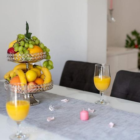 Lux Apartment Ema Kaštela Екстериор снимка