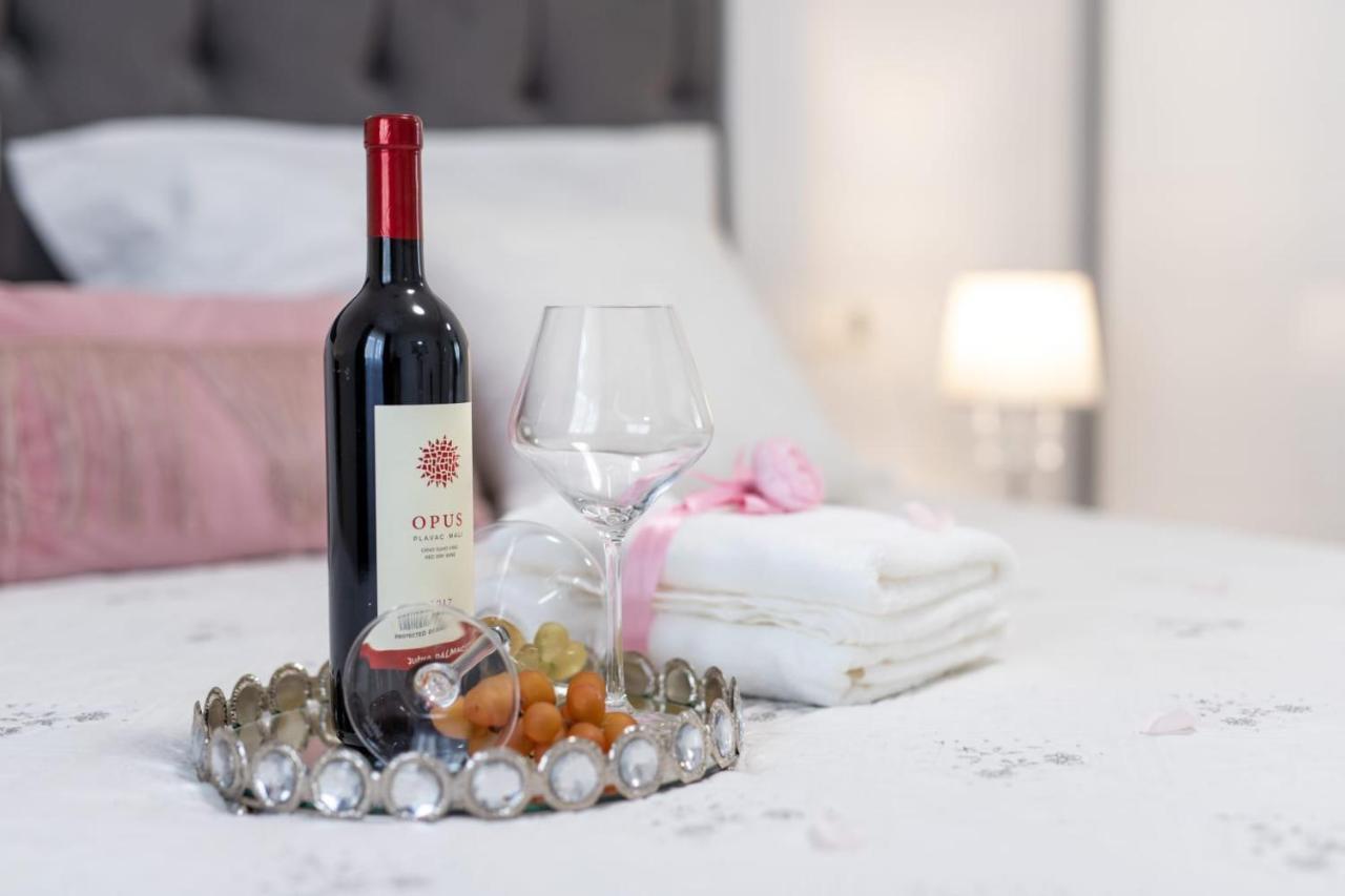 Lux Apartment Ema Kaštela Екстериор снимка