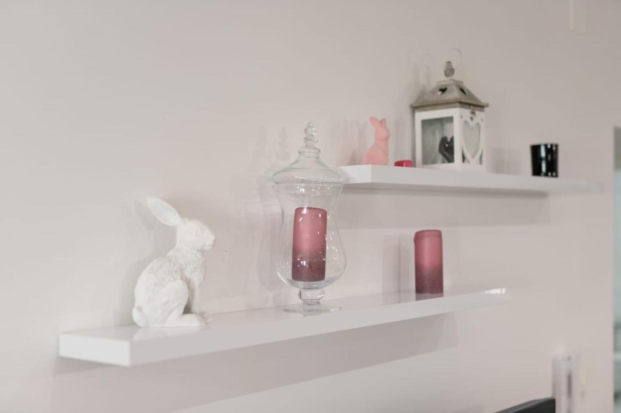 Lux Apartment Ema Kaštela Екстериор снимка